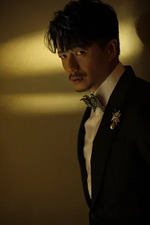 段奕宏西装魅力写真图片