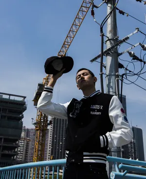 纪凌尘时尚潮流街拍图片