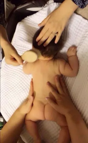 杜江晒儿子全裸照霍思燕手上鸽子蛋超抢眼_2