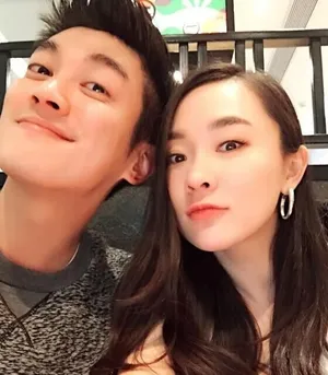 霍思燕杜江生活照曝光亲密出镜尽显恩爱_3