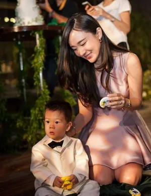 霍思燕杜江为儿子庆生李小璐全家齐祝贺_3