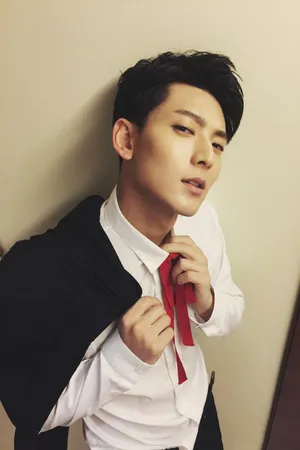 陈翔白衬衣西装魅力写真帅气图片_2