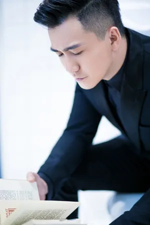翟天临休闲时尚帅气写真图片_4