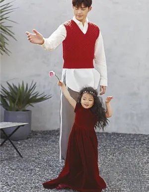 董力阿拉蕾父女时尚杂志封面大片写真_4