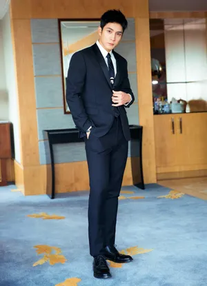韩东君西装时尚帅气高清图片_7