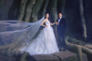 苏炳添婚纱照高清图片_2