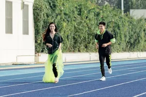 苏炳添婚纱照高清图片_6