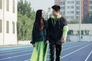 苏炳添婚纱照高清图片_7