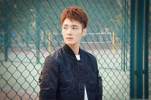 何奉天高冷美男帅气图片_4