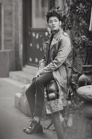 何奉天时尚街拍杂志写真图片_2