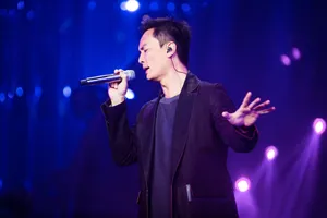 李泉《歌手2018》舞台高清图片_3