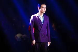 李泉《歌手》高清图片_3