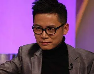 中央电视台主持人李晓东图片_2