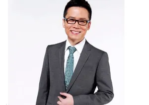 中央电视台主持人李晓东图片_4