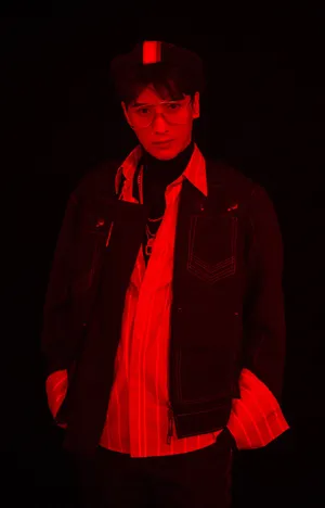 应昊茗帅气潮男时尚穿搭写真图片_3