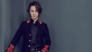 暖男尹正时尚写真图片_9
