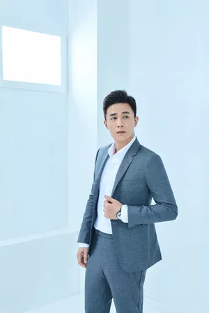 杜淳西装时尚杂志写真帅气高清图片