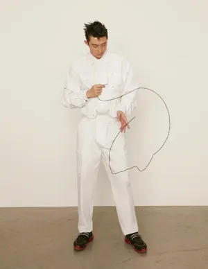 黄景瑜《男人装》简约型男写真图片