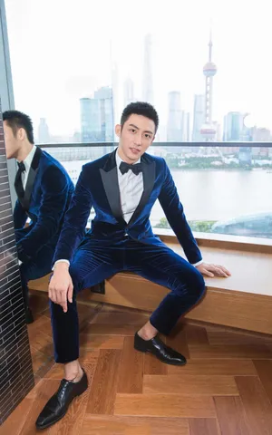 黄景瑜帅气西服套装帅气活动照图片_2