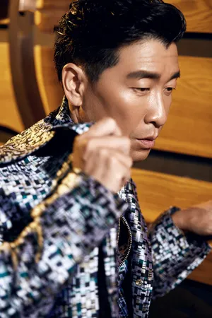 王千源成熟魅力时尚写真图片_4