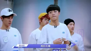 偶像练习生陈立农帅气图片_2