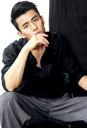 张植绿高清图片 张植绿暗黑型男风帅气图片_1