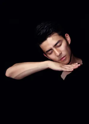 张植绿高清图片 张植绿暗黑型男风帅气图片_4