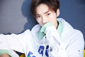 X玖少年团赵磊帅气写真图片_3