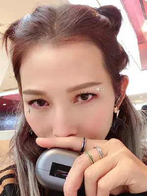 蔡少芬笑容明媚动人美艳自拍图片_5