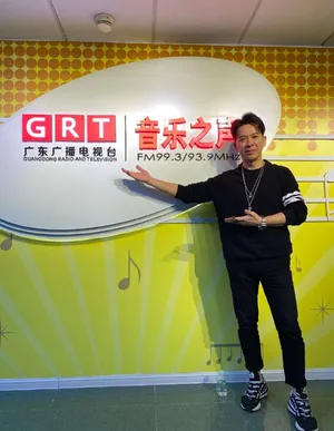 郭政鸿个人专辑帅气发布会现场照图片第1张