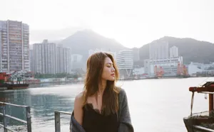 周秀娜妩媚妖娆性感长发写真_5