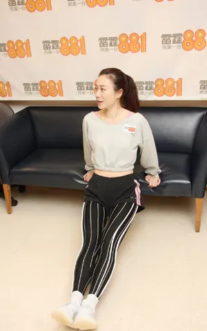 张可颐高马尾运动风图片_9