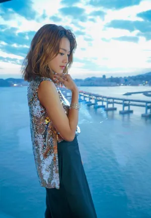 周秀娜釜山电影节性感写真图片