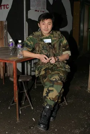 曹永廉迷彩军装造型图片