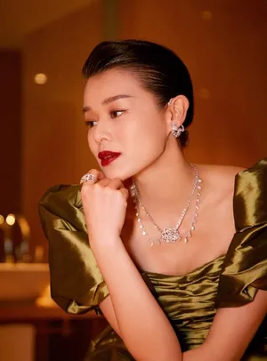 性感女神胡杏儿GQ写真图片_5