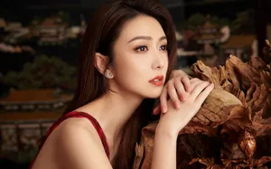 薛凯琪性感吊带红裙写真图片_4