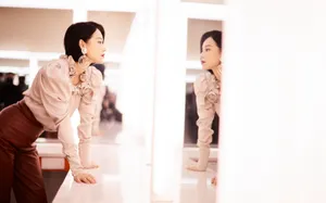 胡杏儿短发性感靓丽写真图片_4