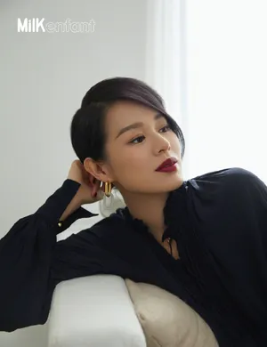 胡杏儿母子俩温馨有爱写真图片_5
