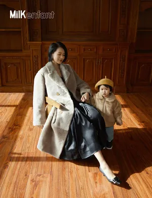 胡杏儿母子俩温馨有爱写真图片_10