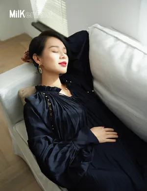 胡杏儿母子俩温馨有爱写真图片_11