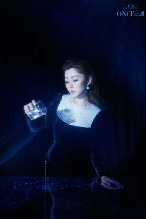 卫诗雅破茧成蝶时尚写真大片_10