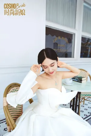 性感美女朱茵妩媚婚纱照写真