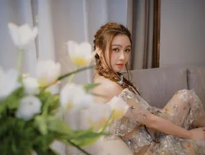 薛凯琪透明纱裙性感写真图片_1