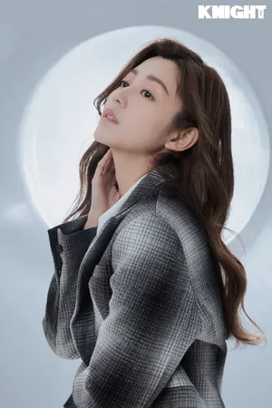 卫诗雅清秀甜美写真图片_5