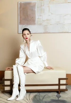 李若彤纯白造型性感写真图片_4