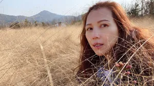 蔡少芬素颜皮肤光滑白皙自拍图片
