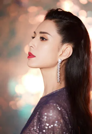 李若彤荧光紫裙性感写真图片_4