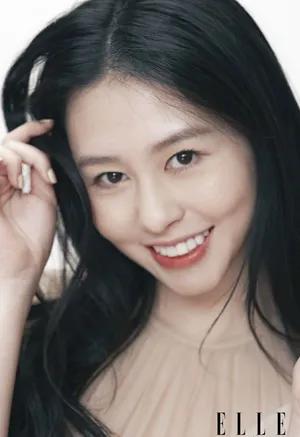 邱淑贞女儿沈月最新封面大片写真图片_4