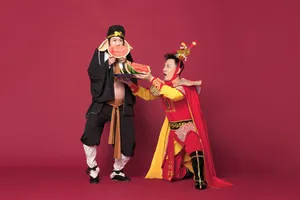 林峯张馨月一家孕期创意温馨幸福写真图片