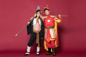 林峯张馨月一家孕期创意温馨幸福写真图片_8